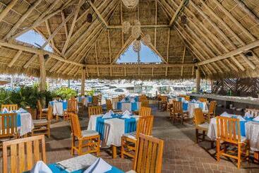 Flamingo Vallarta Hotel & Marina
