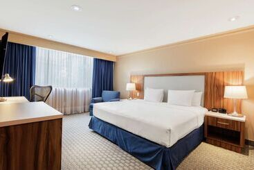 هتل Hilton Mexico City Airport