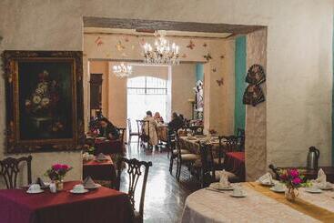 هتل La Casa De La Marquesa