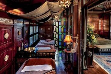 هتل Mercure Mandalay Hill Resort
