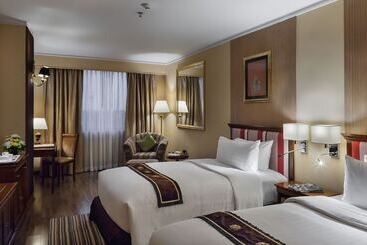هتل Mercure Mandalay Hill Resort