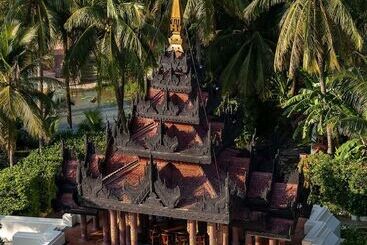 هتل Mercure Mandalay Hill Resort
