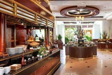 هتل Mercure Mandalay Hill Resort