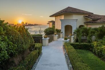 هتل Quinta Real Acapulco