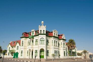 Swakopmund Hotel & Entertainment Centre