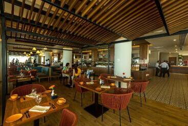استراحتگاه Hilton Cancun Mar Caribe