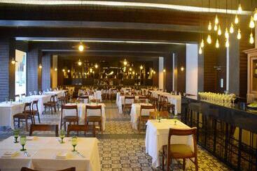 استراحتگاه Sandos Playacar  All Inclusive