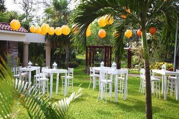 استراحتگاه Sandos Playacar  All Inclusive