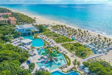 استراحتگاه Sandos Playacar  All Inclusive