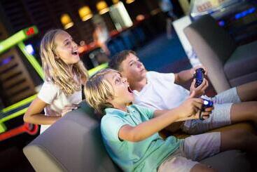 استراحتگاه Sandos Playacar  All Inclusive