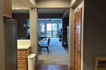 Lodge At Brookside