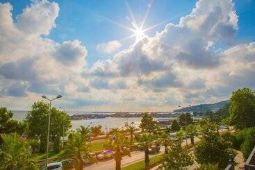 Azim Otel