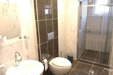 Azim Otel