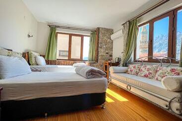 Fulya Pension