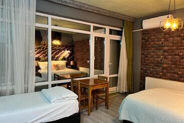 Fulya Pension