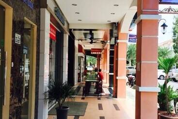 هتل 91 Street Boutique Inn