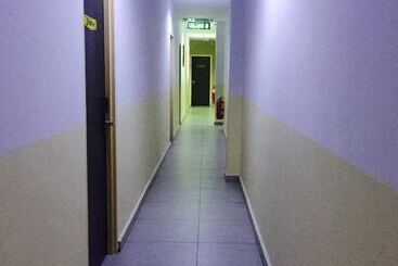 هتل 91 Street Boutique Inn