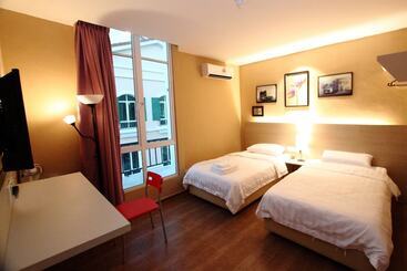 هتل 91 Street Boutique Inn