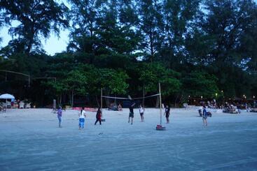 هتل Bamboo Bungalows