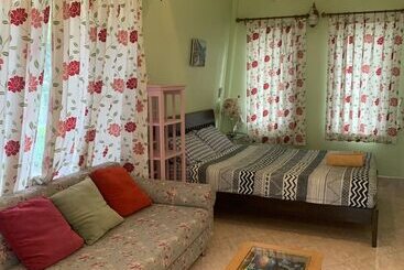 هتل Bangchong Marina Resort