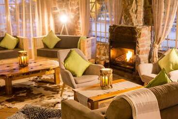 هتل Elegant Desert Lodge