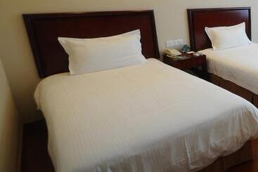 هتل Greentree Inn Huaian West Huaihai Road