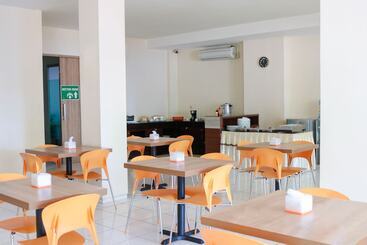 هتل Legreen Suite Ratulangi