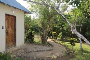 هتل Swahili Divers & Gecko Nature Lodge