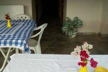 Lacin Apart Otel