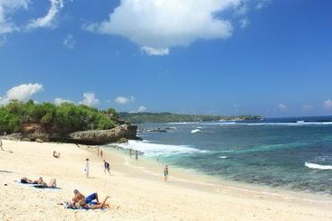 Lembongan Hostel