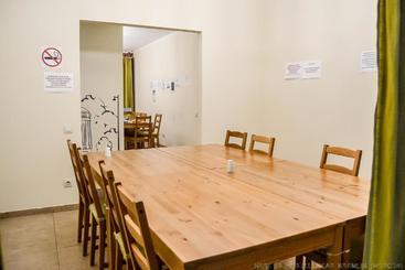 Nereus Hostel Near Kremlin