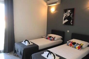 پانسیون Apartments Ana & Ita
