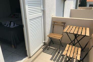 پانسیون Apartments Ana & Ita