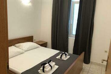 پانسیون Apartments Ana & Ita