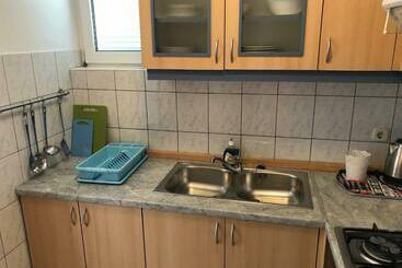 پانسیون Apartments Ana & Ita