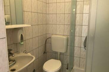 پانسیون Apartments Ana & Ita
