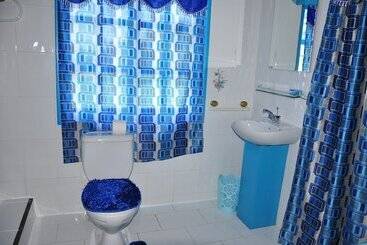 پانسیون Le Chateau Bleu