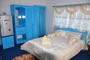 پانسیون Le Chateau Bleu