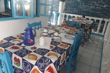 پانسیون Le Chateau Bleu