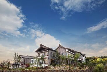 استراحتگاه Wei Retreat Tianmulake