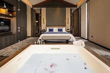 استراحتگاه Wei Retreat Tianmulake