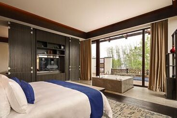 استراحتگاه Wei Retreat Tianmulake