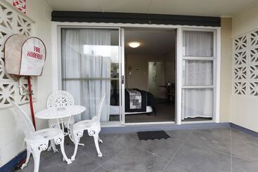 Aden Motel