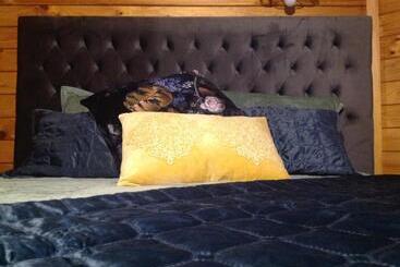 Alpine Lodge Motel