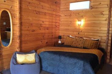 Alpine Lodge Motel