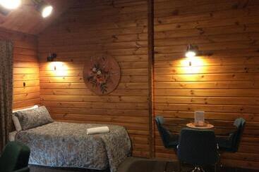 Alpine Lodge Motel