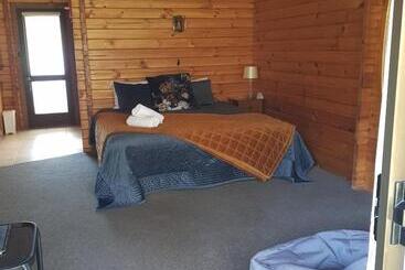 Alpine Lodge Motel