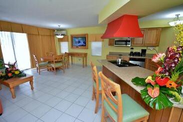 The Atrium Beach Resort And Spa, Ascend Hotel Collection
