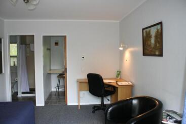 Awatea Park Motel