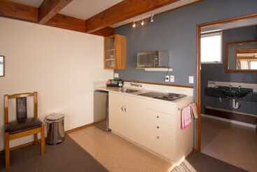 Balmoral Lodge Motel